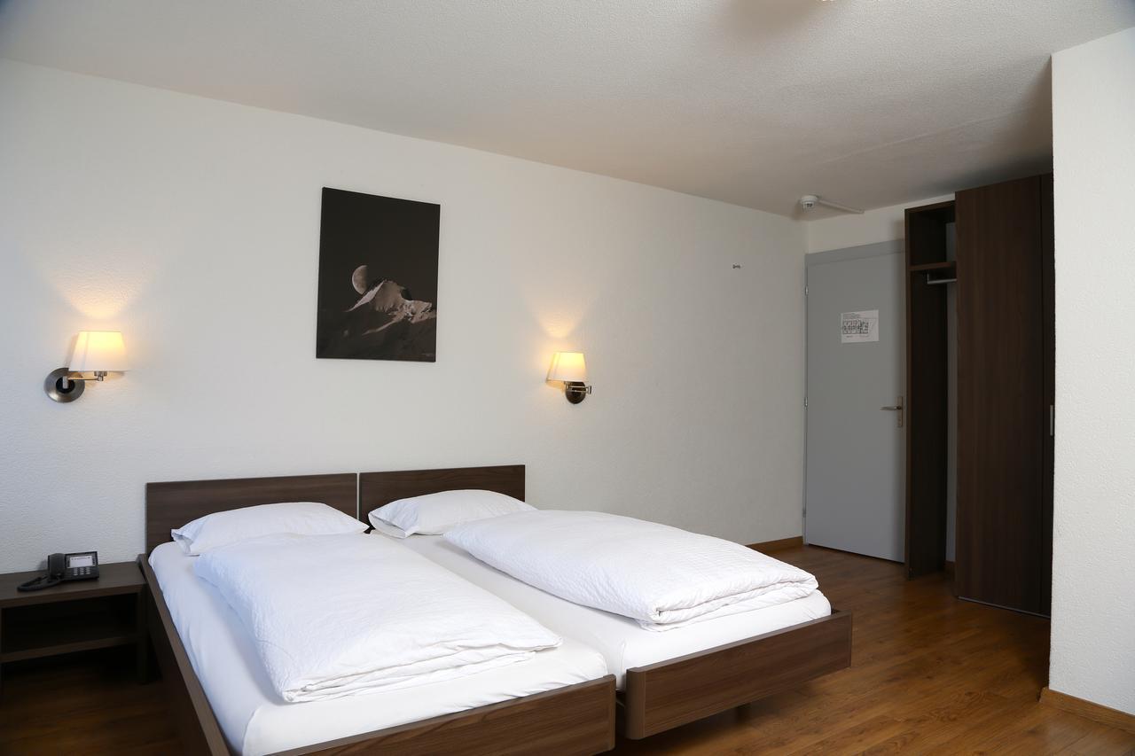 Crystal Hotel 3*
